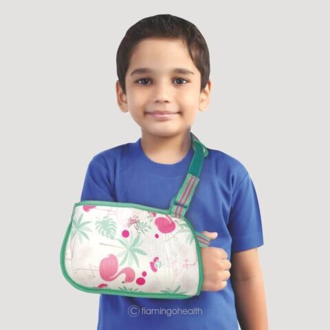 علاقة الذراع-Pediatric Arm Sling