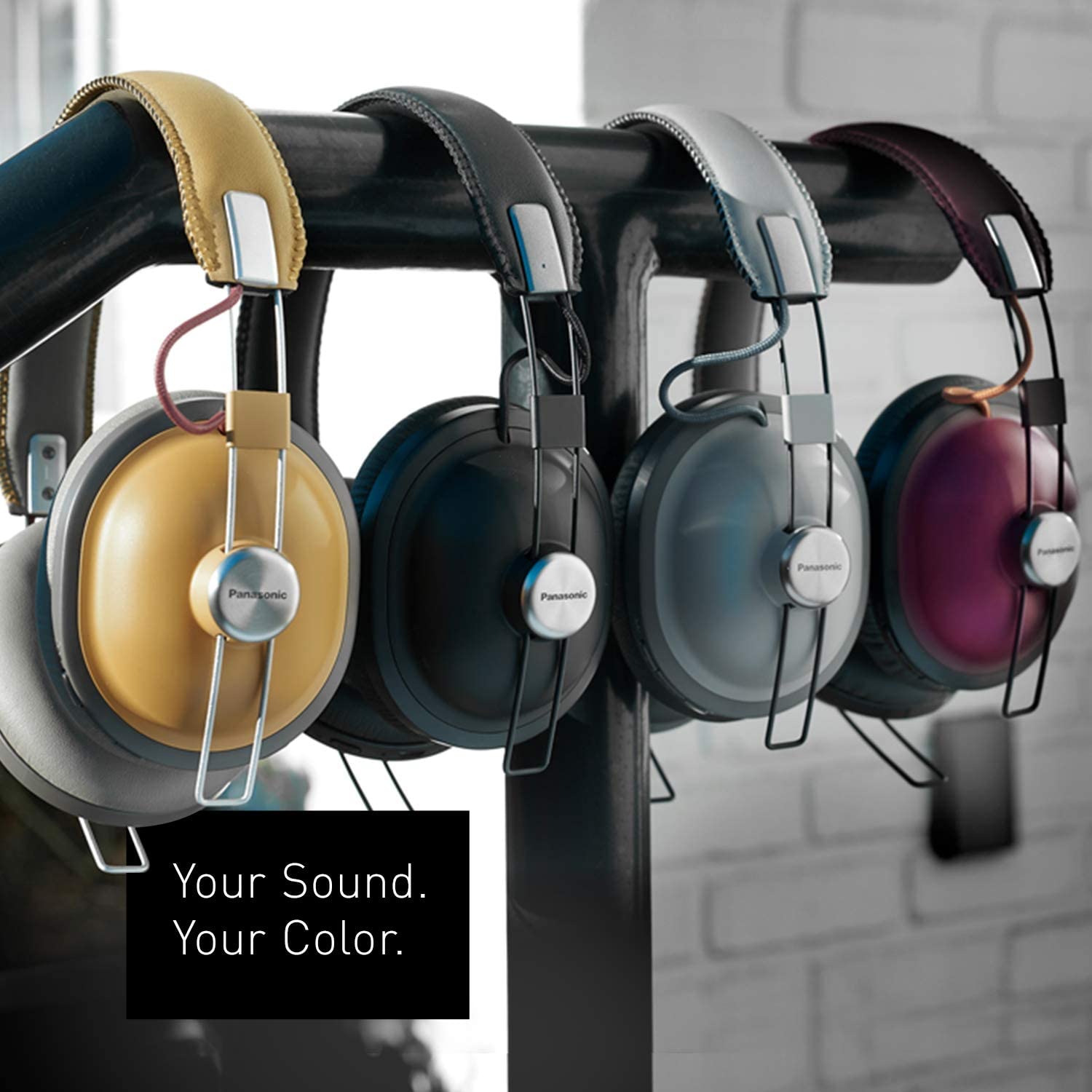 Panasonic Retro Bluetooth Wireless Headphones with Mic, Deep Bass Boost,  24-Hour Playback Blackسماعات أذن لاسلكية باناسونيك RP-HTX80B - eTAWFEERcom