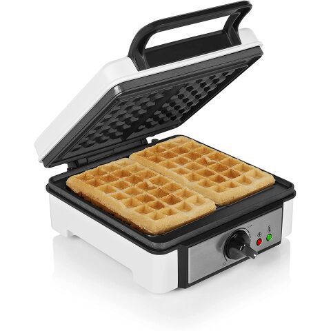 Princess Waffle maker with manual temperature settings White 01.132397.01.001 برينسيس صانع الوافل مع إعدادات درجة الحرارة اليدوية لون أبيض